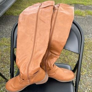 Women’s Size 8 Boots